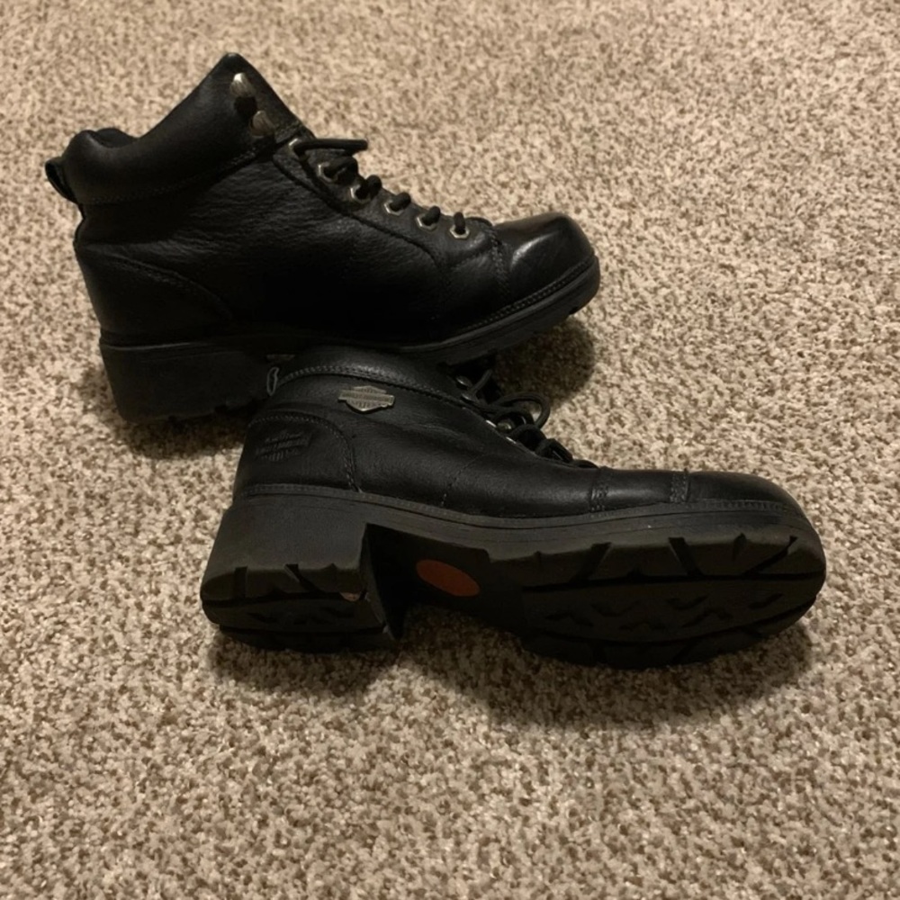 Women’s Harley Davidson boots size 9